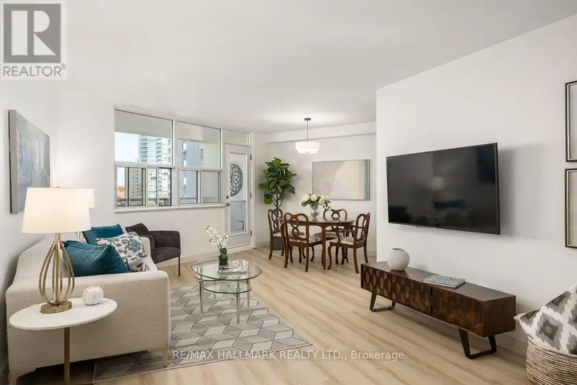 Apartment at 804 - 980 BROADVIEW AVENUE, Toronto