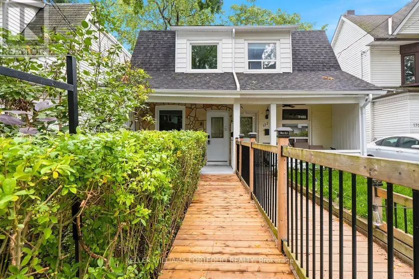Semi-Detached/Link at 179 OAKCREST AVENUE, Toronto