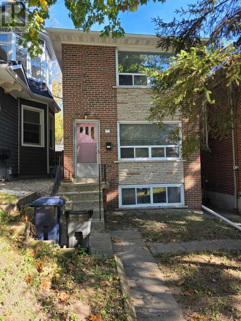 Detached at 89 SPRUCE HILL ROAD, Toronto