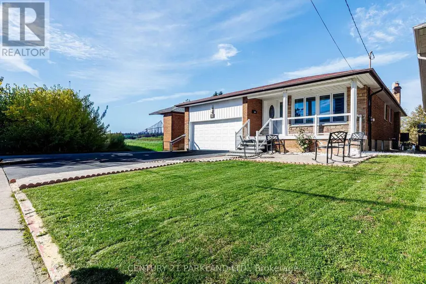 Detached at 22 GATESVIEW AVENUE, Toronto