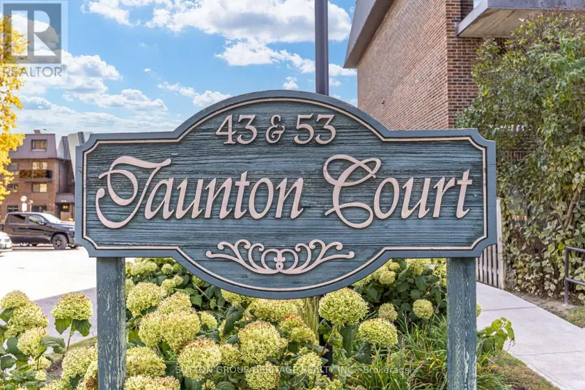 Townhouse at 63 - 53 TAUNTON ROAD E, Oshawa