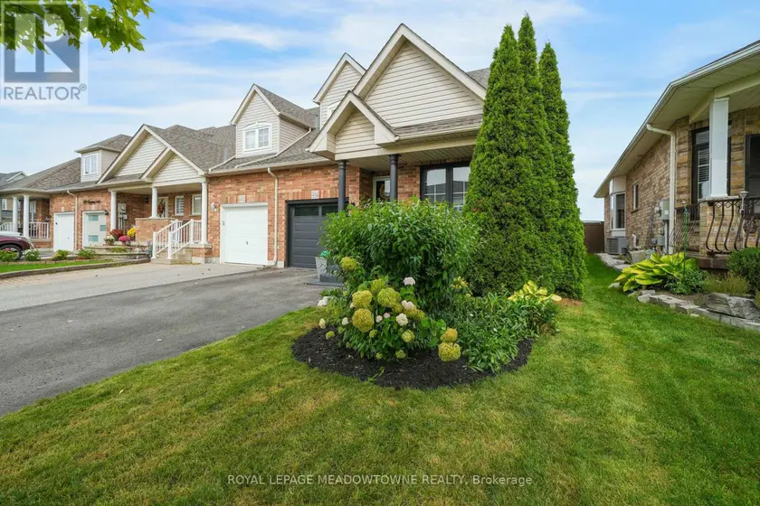 Townhouse at 494 FLAGSTONE COURT, Oshawa