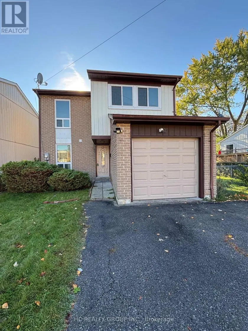 Detached at 27 LUCAS LANE, Ajax