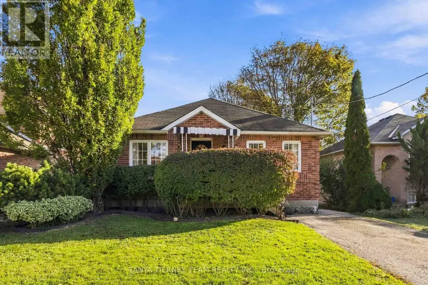 Detached at 509 DUNLOP STREET W, Whitby