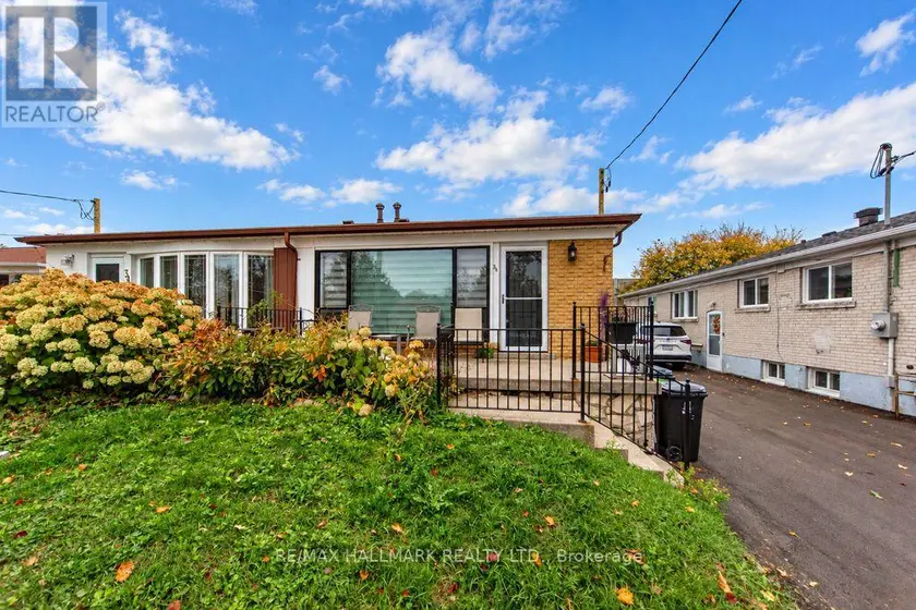 Semi-Detached/Link at 36 HUDDLESTON COURT, Toronto