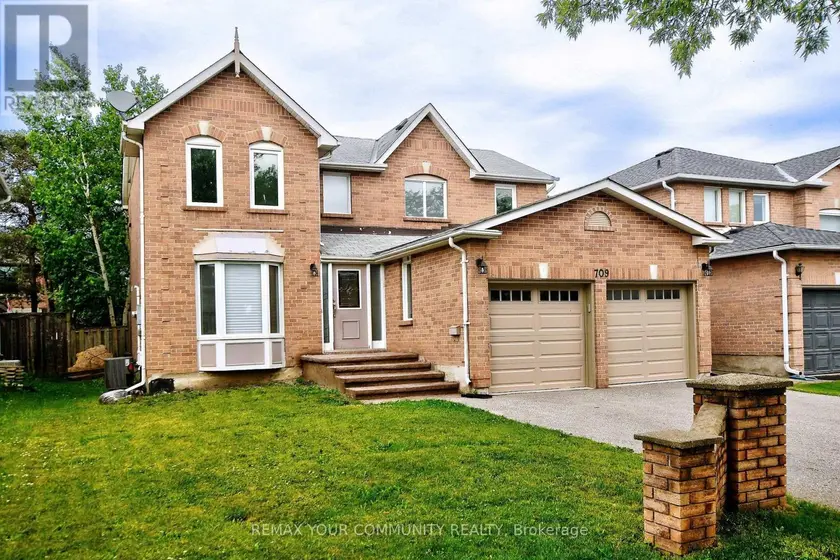 Detached at 709 BARNES CRESCENT, Oshawa