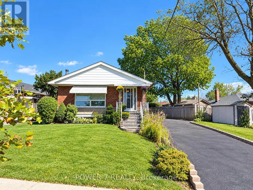 Detached at 3 BRANTWOOD DRIVE, Toronto