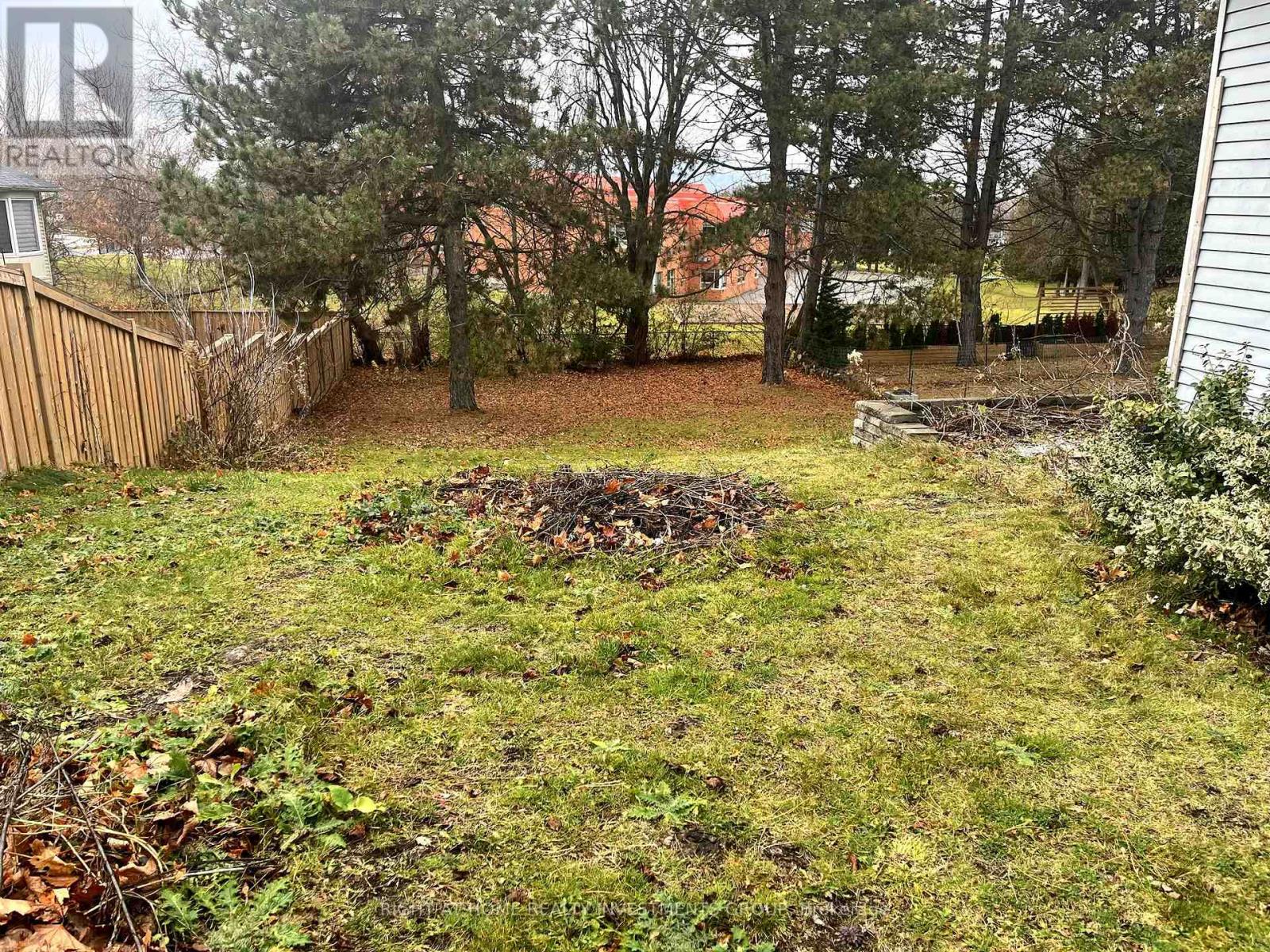 Vacant Land at 142 HOWARD ROAD, Newmarket (Huron Heights-Leslie Valley)