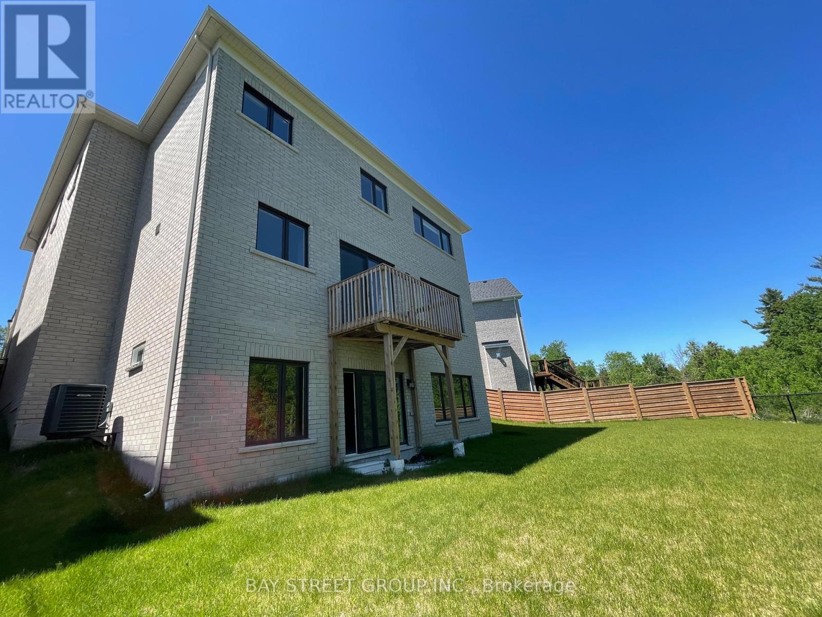 Detached at 232 SUNSET VISTA CIRCUIT E, Aurora