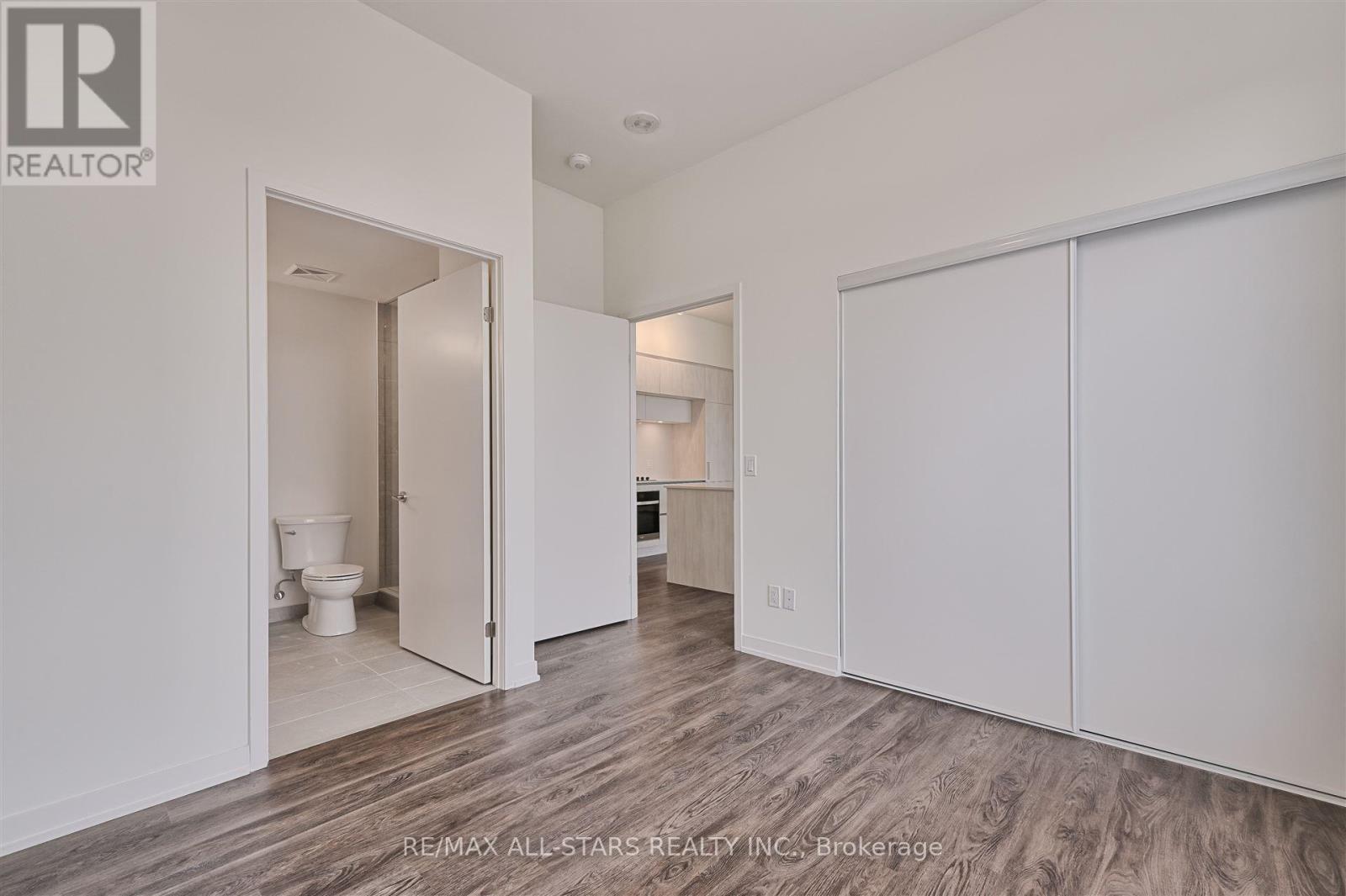 Apartment at 124 - 2 DAVID EYER ROAD, Richmond Hill