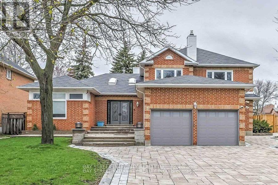 Detached at 2 LONSDALE COURT, Markham (Unionville)