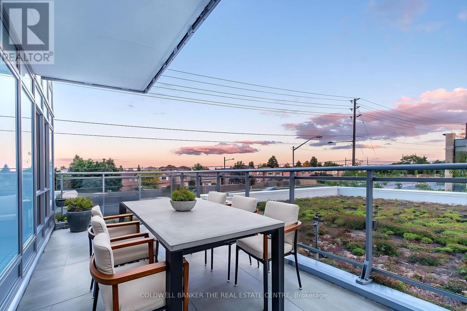 Apartment at SUITE 204 - 7890 BATHURST STREET, Vaughan (Beverley Glen)