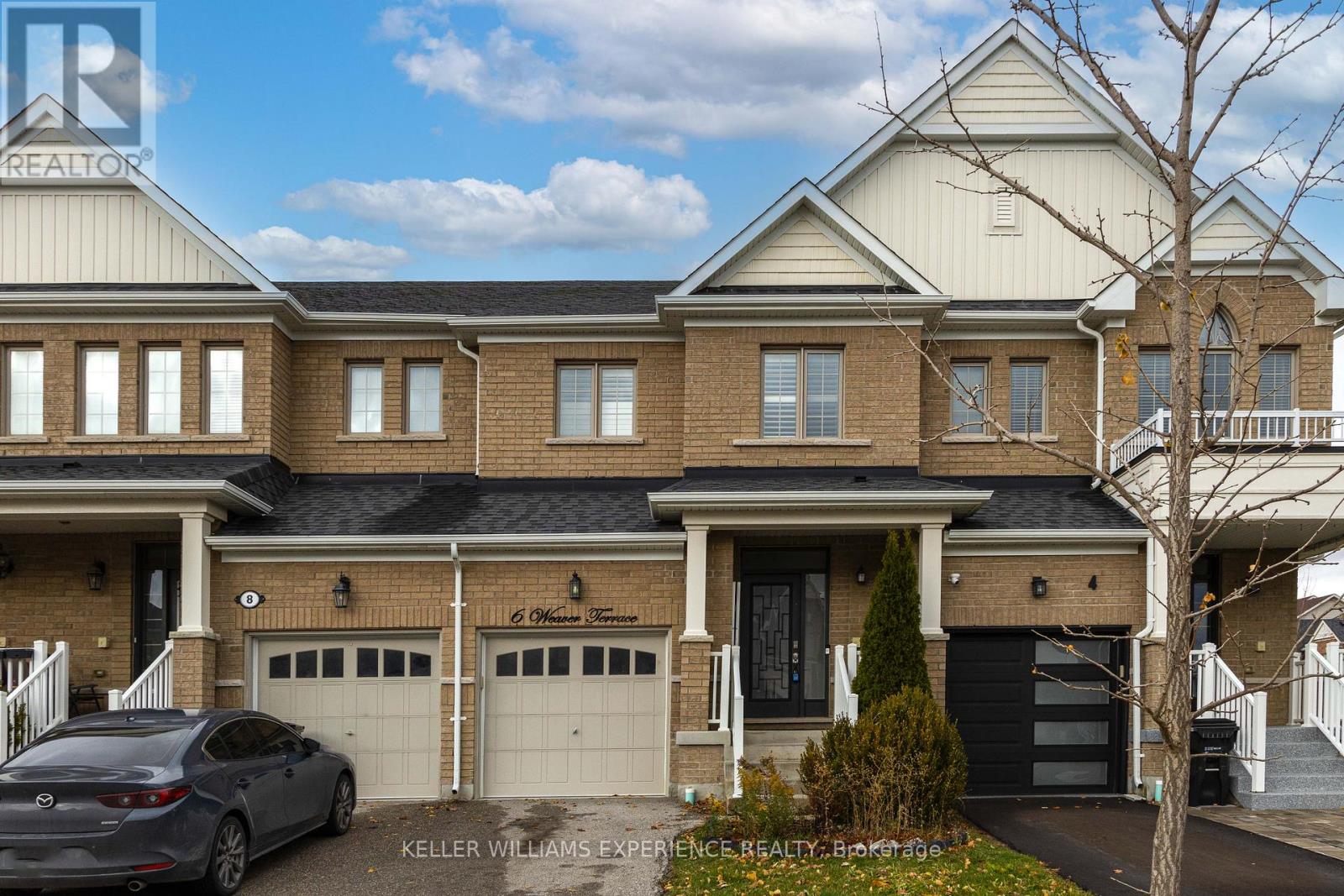 Townhouse at 6 WEAVER TERRACE, New Tecumseth (Tottenham)