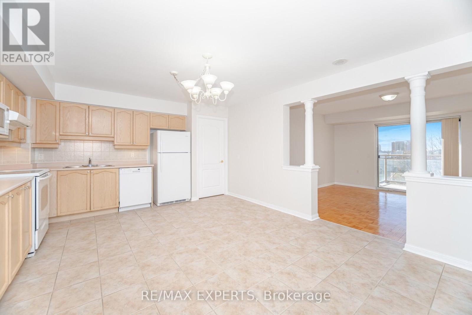 Apartment at 414 - 2506 RUTHERFORD ROAD, Vaughan