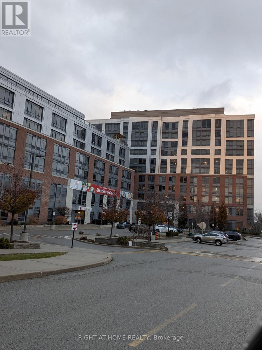 Apartment at A609 - 11211 YONGE STREET, Richmond Hill (Devonsleigh)