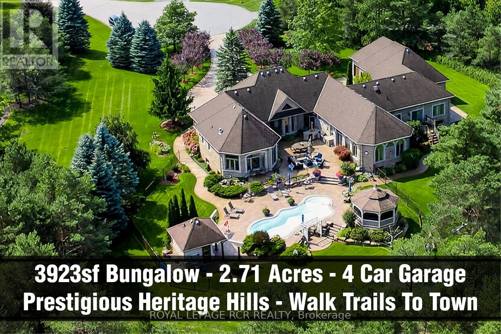 Detached at 7 SUGARBUSH LANE, Uxbridge