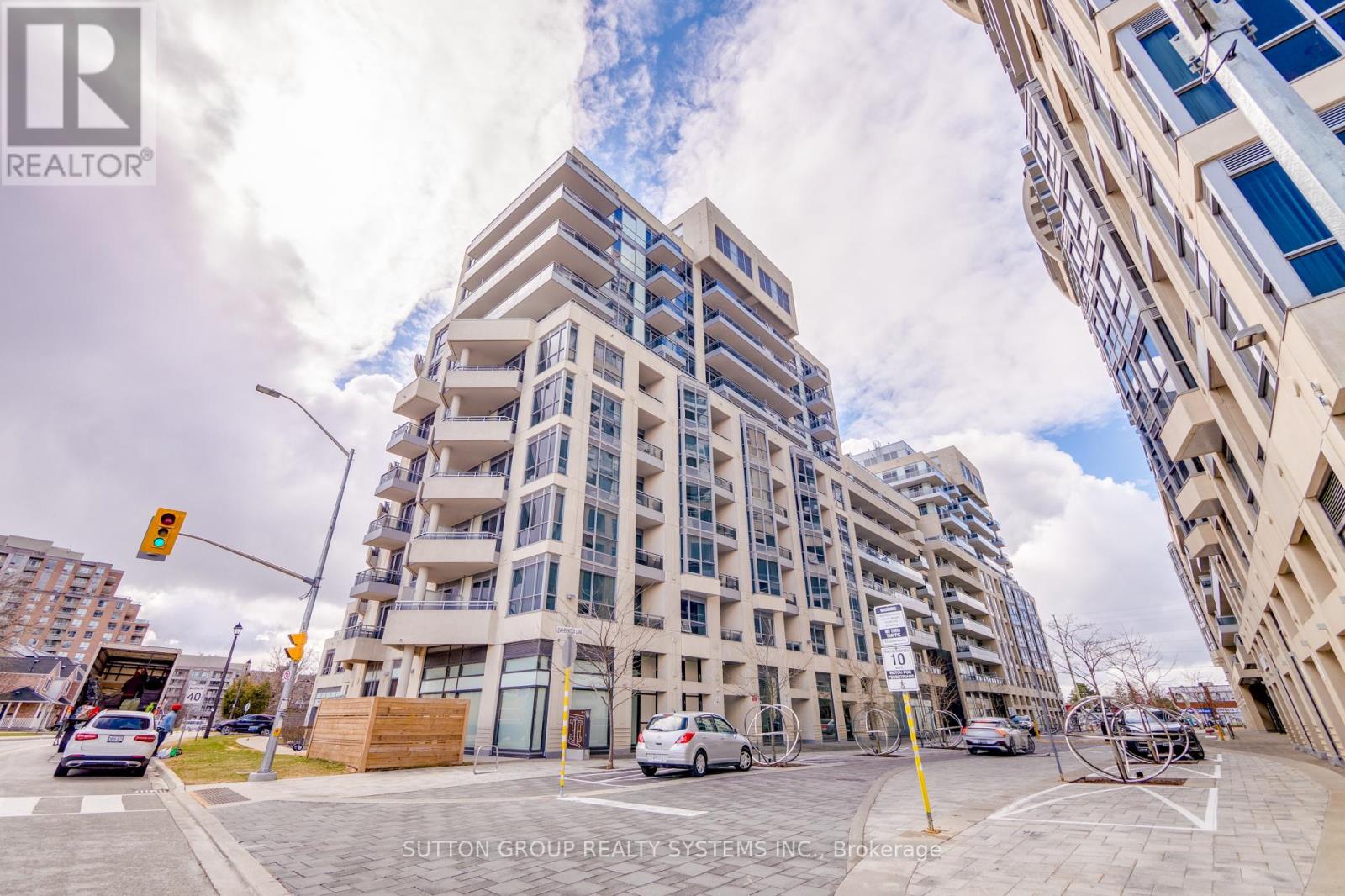 Apartment at SW-105 - 9191 YONGE STREET, Richmond Hill (Langstaff)