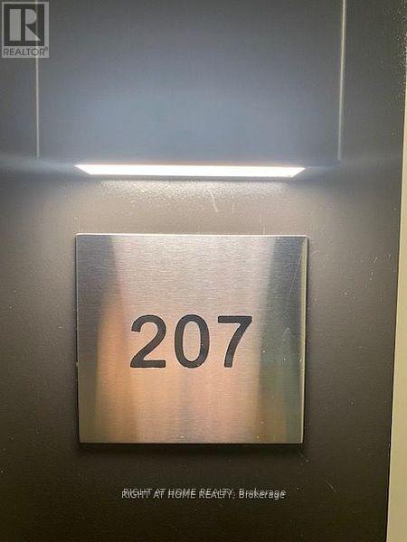 Apartment at 207 - 6 DAVID EYER ROAD, Richmond Hill