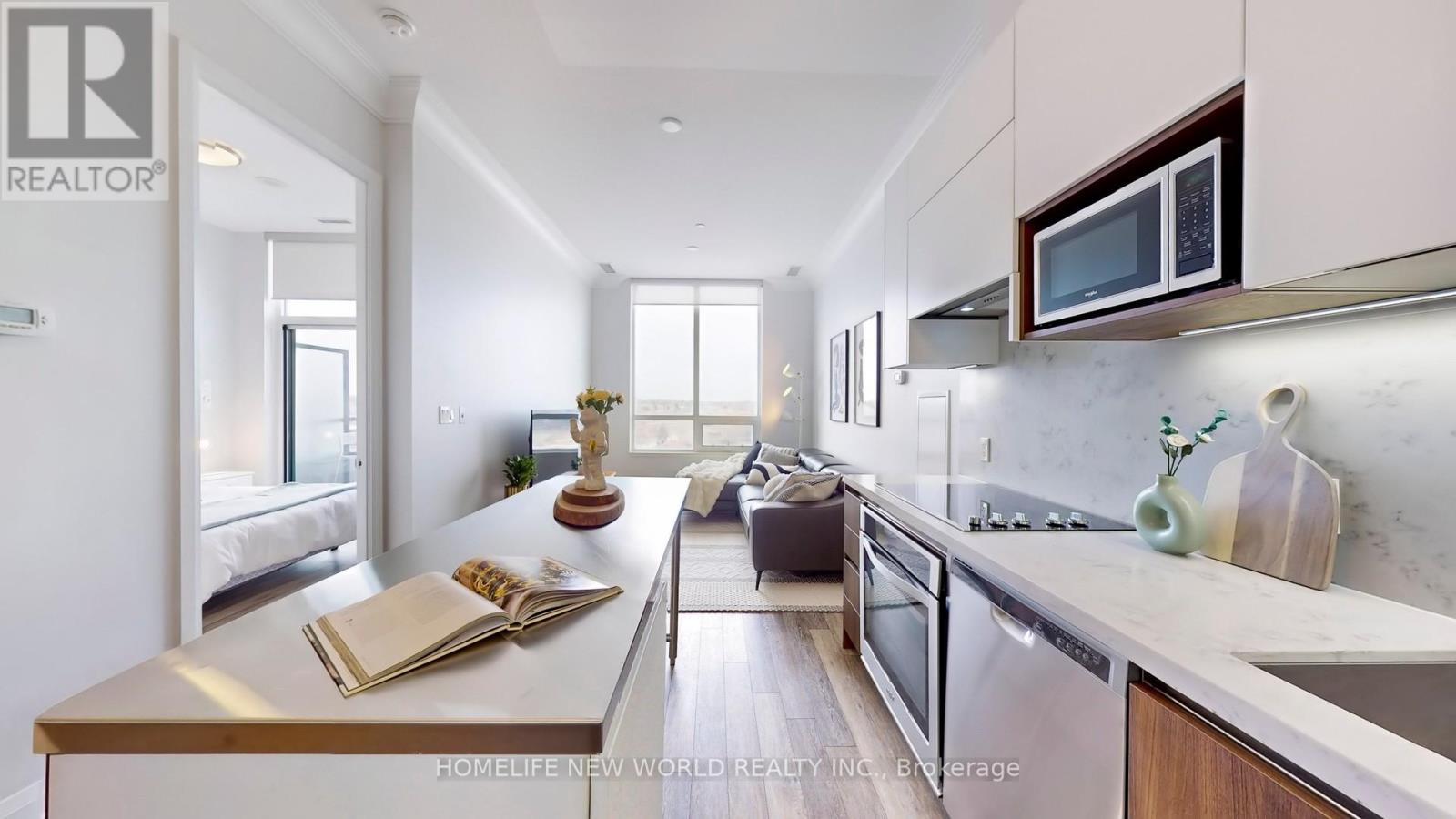 Apartment at PH15 - 25 WATER WALK DRIVE, Markham (Unionville)
