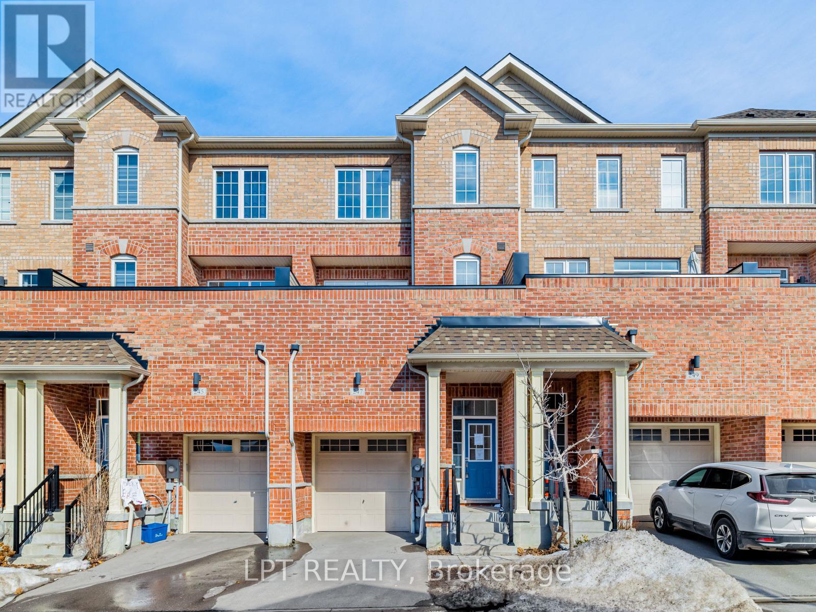 Townhouse at 247 HARDING PARK STREET, Newmarket (Glenway Estates)
