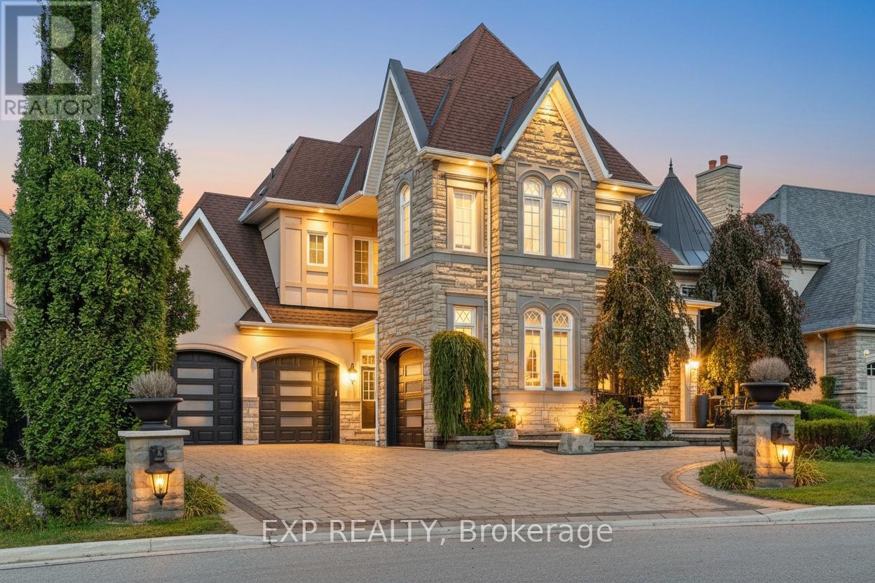 Detached at 22 LONGTHORPE COURT, Aurora (Bayview Southeast)