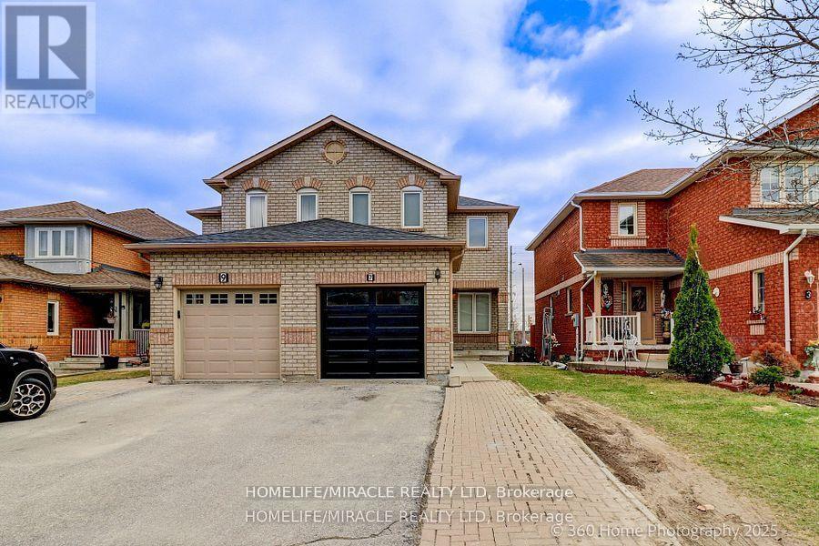 Semi-Detached/Link at 7 CREEKWOOD COURT, Vaughan (West Woodbridge)