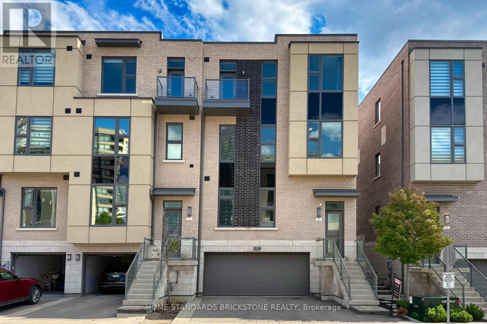 Townhouse at 5 SMALLWOOD CIRCLE, Vaughan (Brownridge)