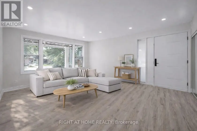 Detached at 225 ESSEX AVENUE, Richmond Hill (Harding)