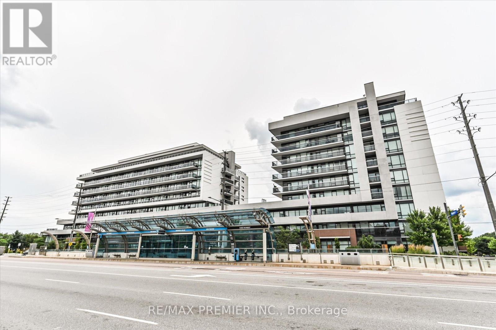 Apartment at 823 - 4800 HIGHWAY 7, Vaughan (East Woodbridge)