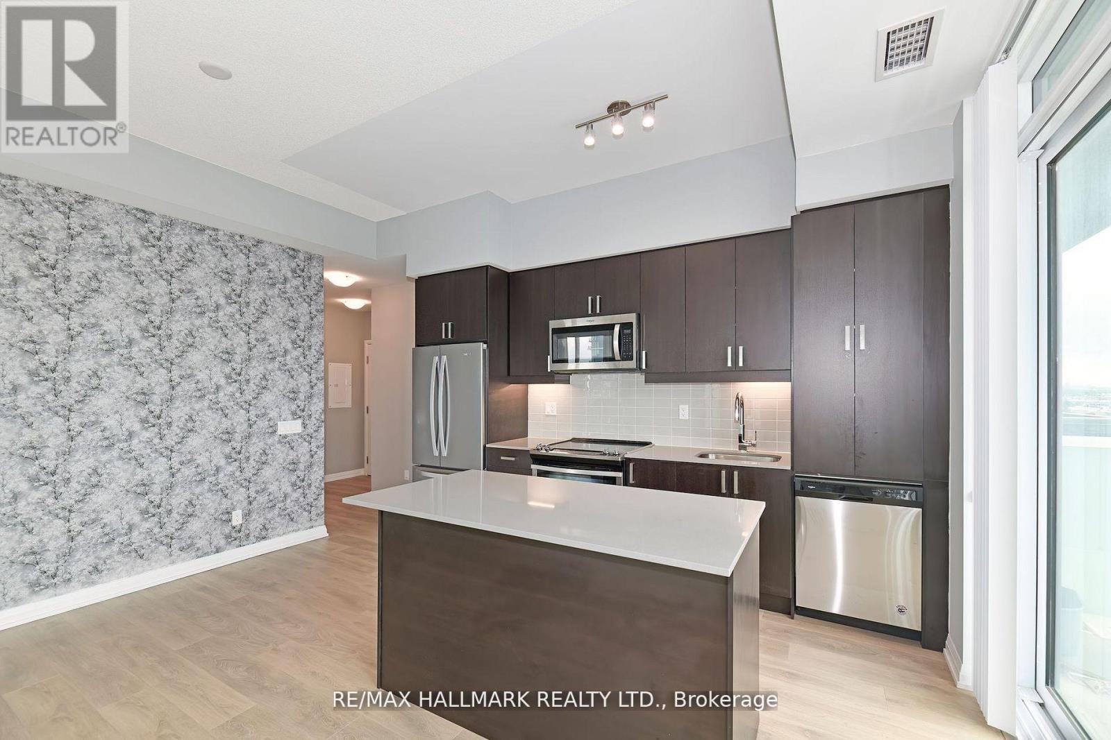 Apartment at 906 - 7895 JANE STREET, Vaughan (Concord)