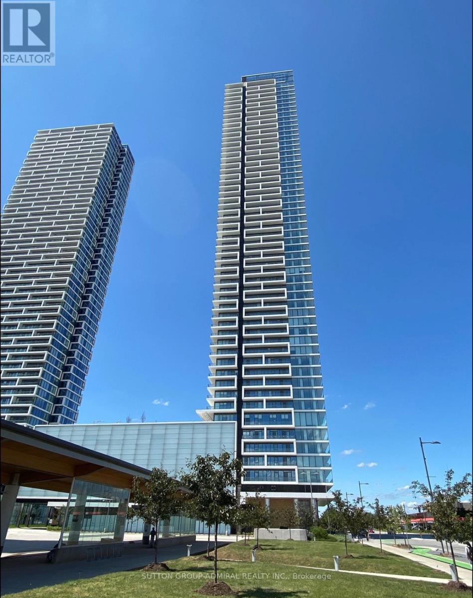 Apartment at 810 - 950 PORTAGE PARKWAY, Vaughan (Vaughan Corporate Centre)