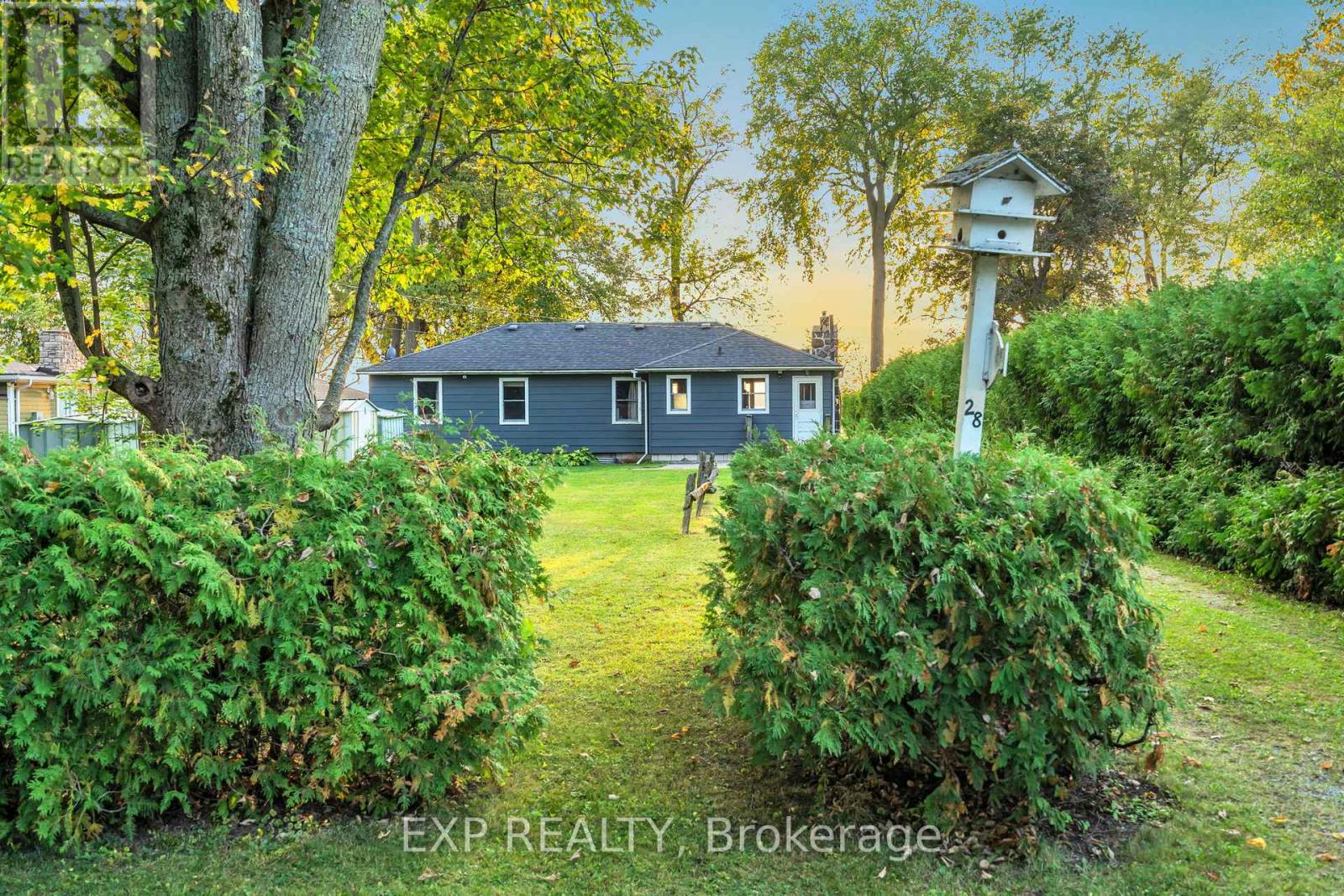 Detached at 28 MCRAE BEACH ROAD S, Georgina