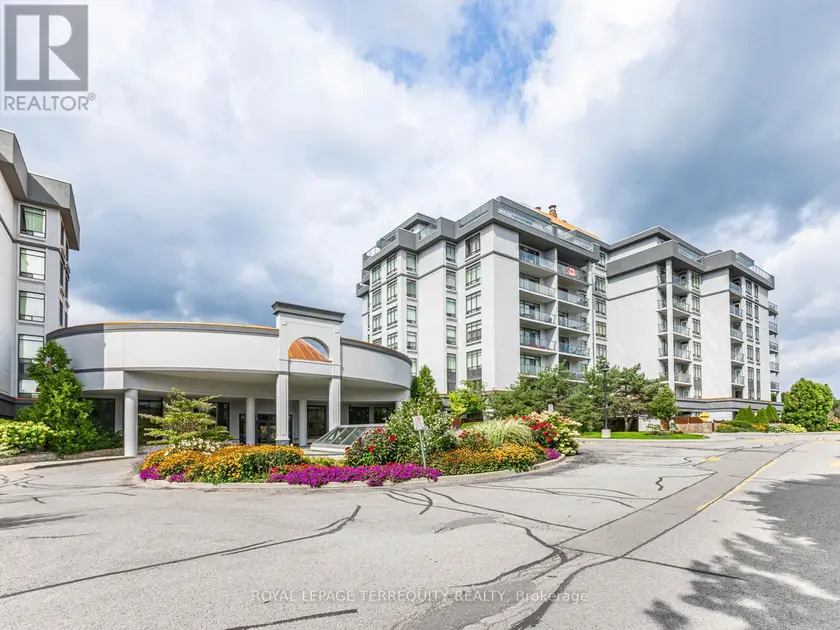 Apartment at 215 - 11121 YONGE STREET, Richmond Hill
