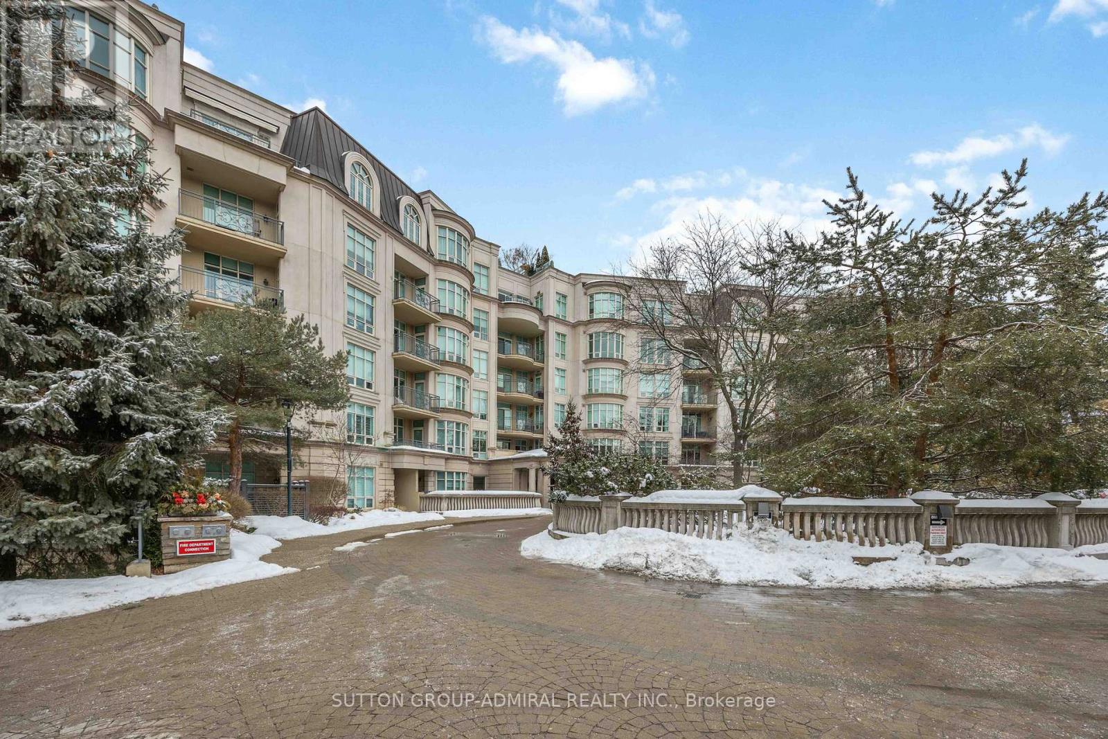 Apartment at 207 - 7071 BAYVIEW AVENUE, Markham (Bayview Glen)