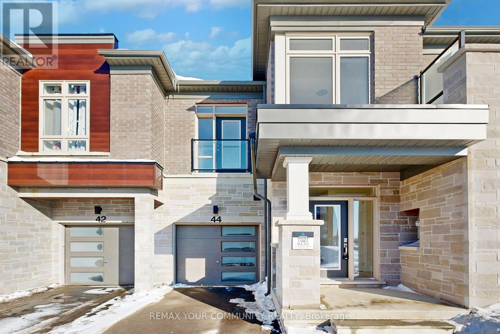 Townhouse at 44 SCHMELTZER CRESCENT, Richmond Hill