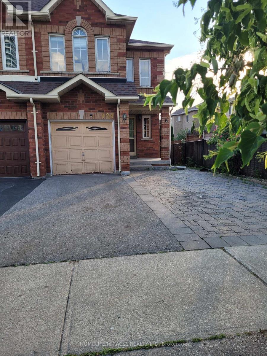 Townhouse at UPPER - 124 LINDENSHIRE AVENUE, Vaughan (Maple)