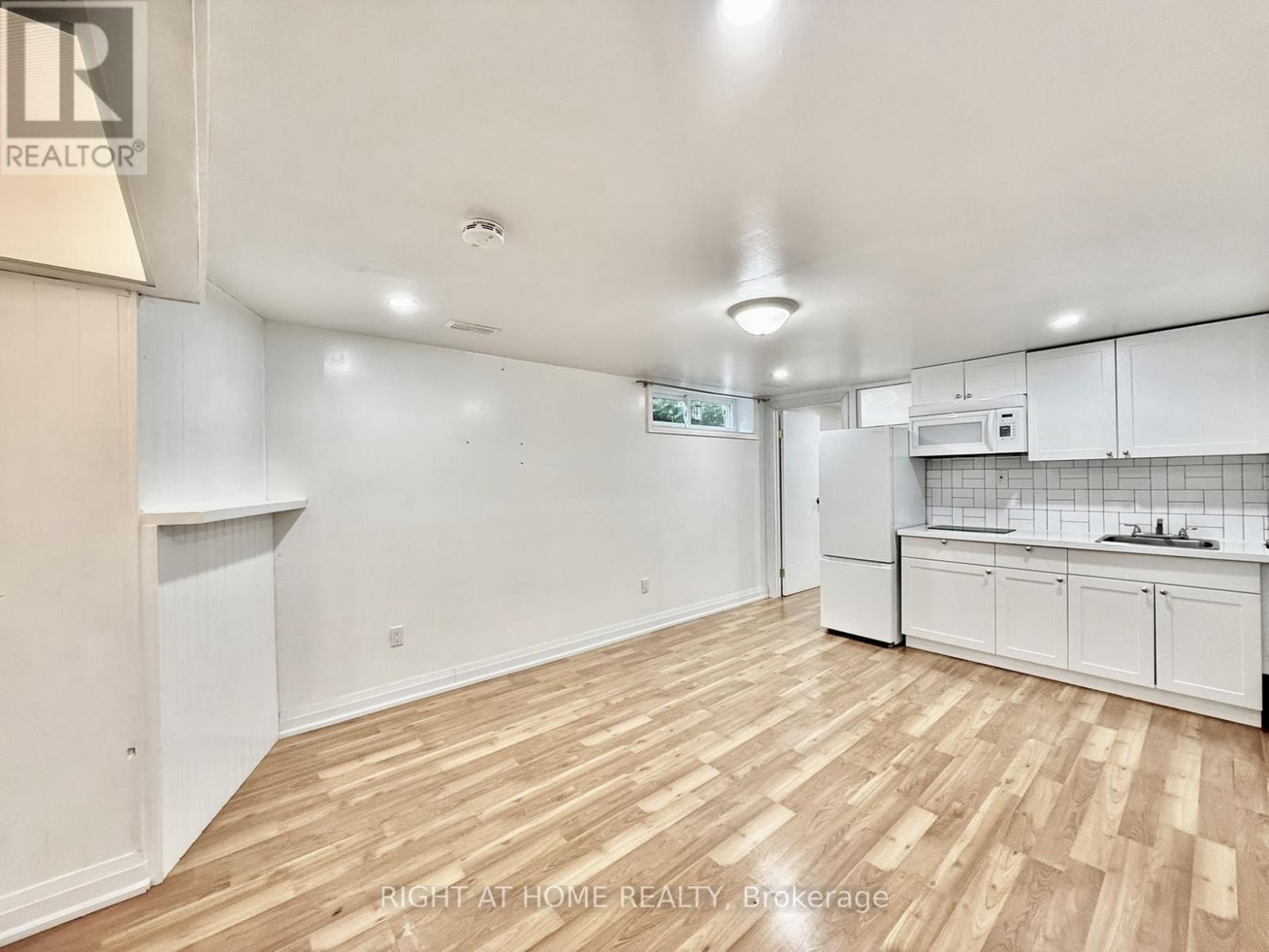 Detached at BSMT 2 - 116 CHERRYWOOD DRIVE, Newmarket (Bristol-London)