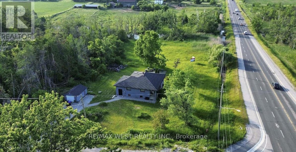 Detached at 7118 YONGE STREET, Innisfil