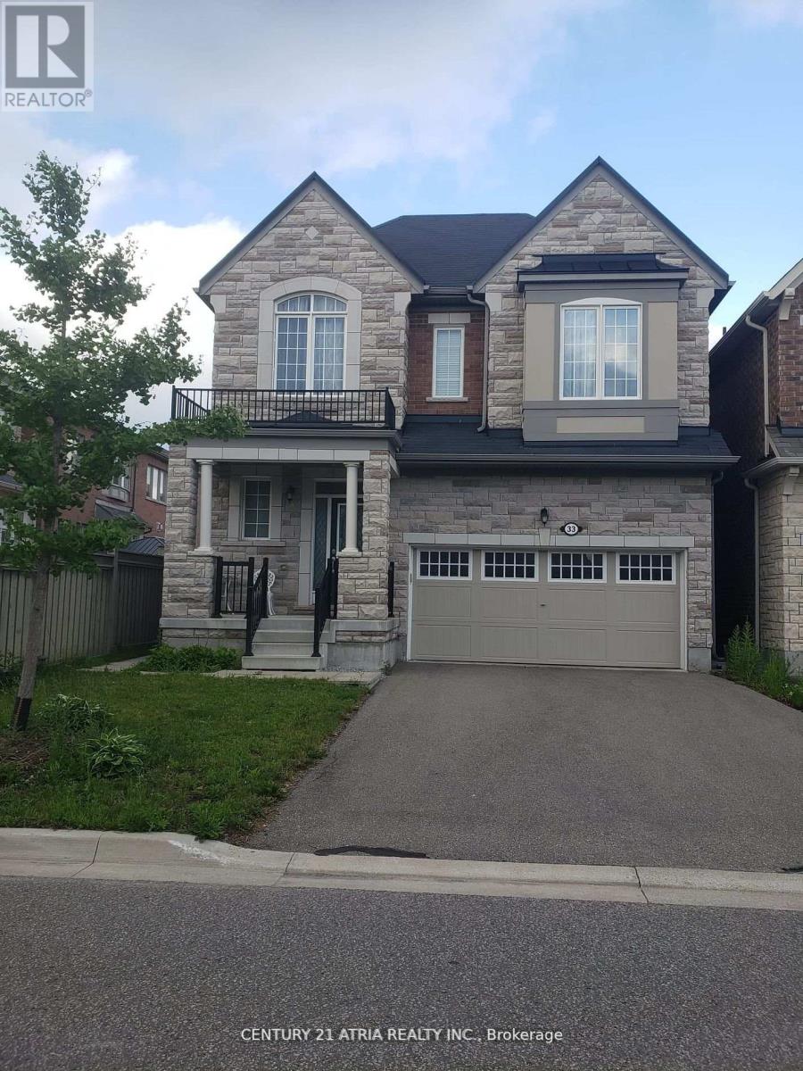 Detached at 33 MAJOR CRESCENT, Aurora