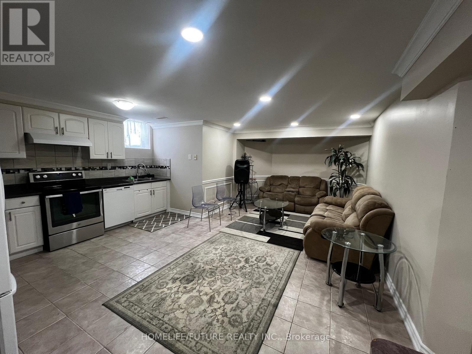 Detached at BSMT - 45 BRETTON CIRCLE, Markham (Rouge Fairways)