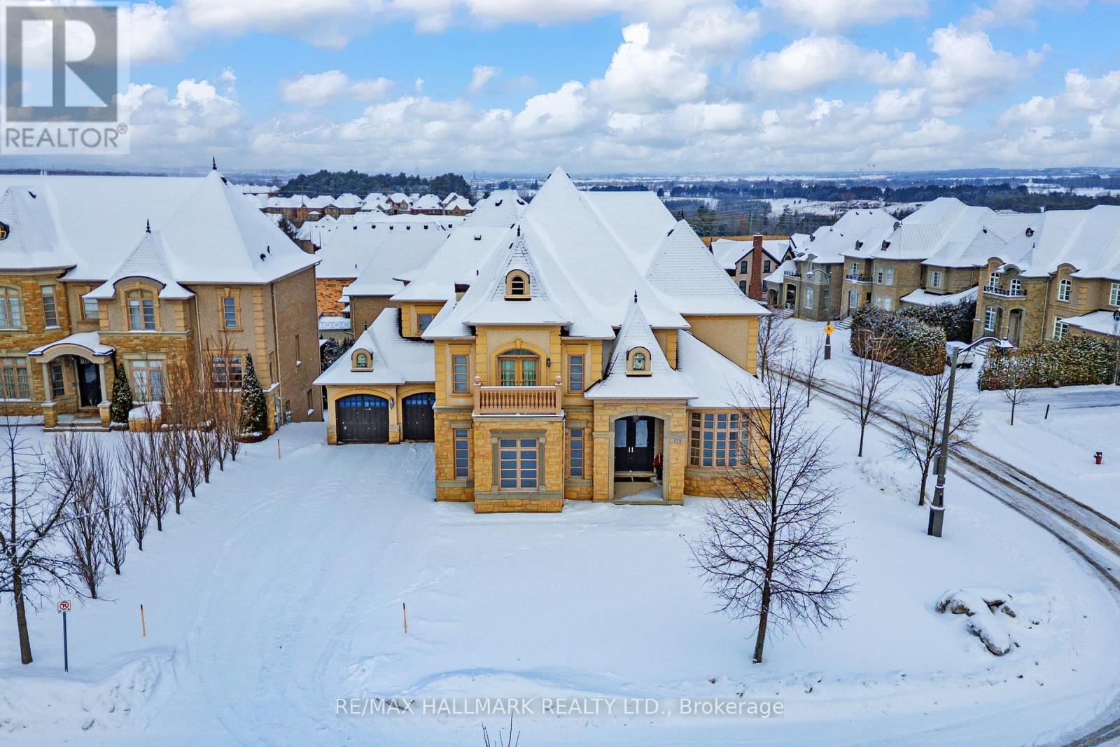 Detached at 123 CARISBROOKE CIRCLE, Aurora (Bayview Southeast)