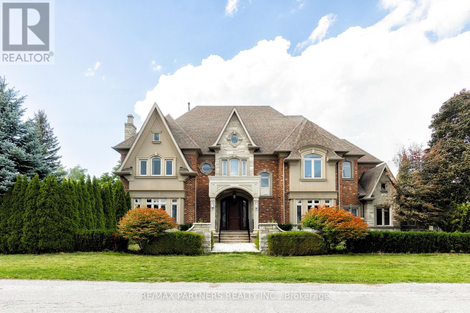 Detached at 68 MAPLE GROVE AVENUE, Richmond Hill (Oak Ridges)