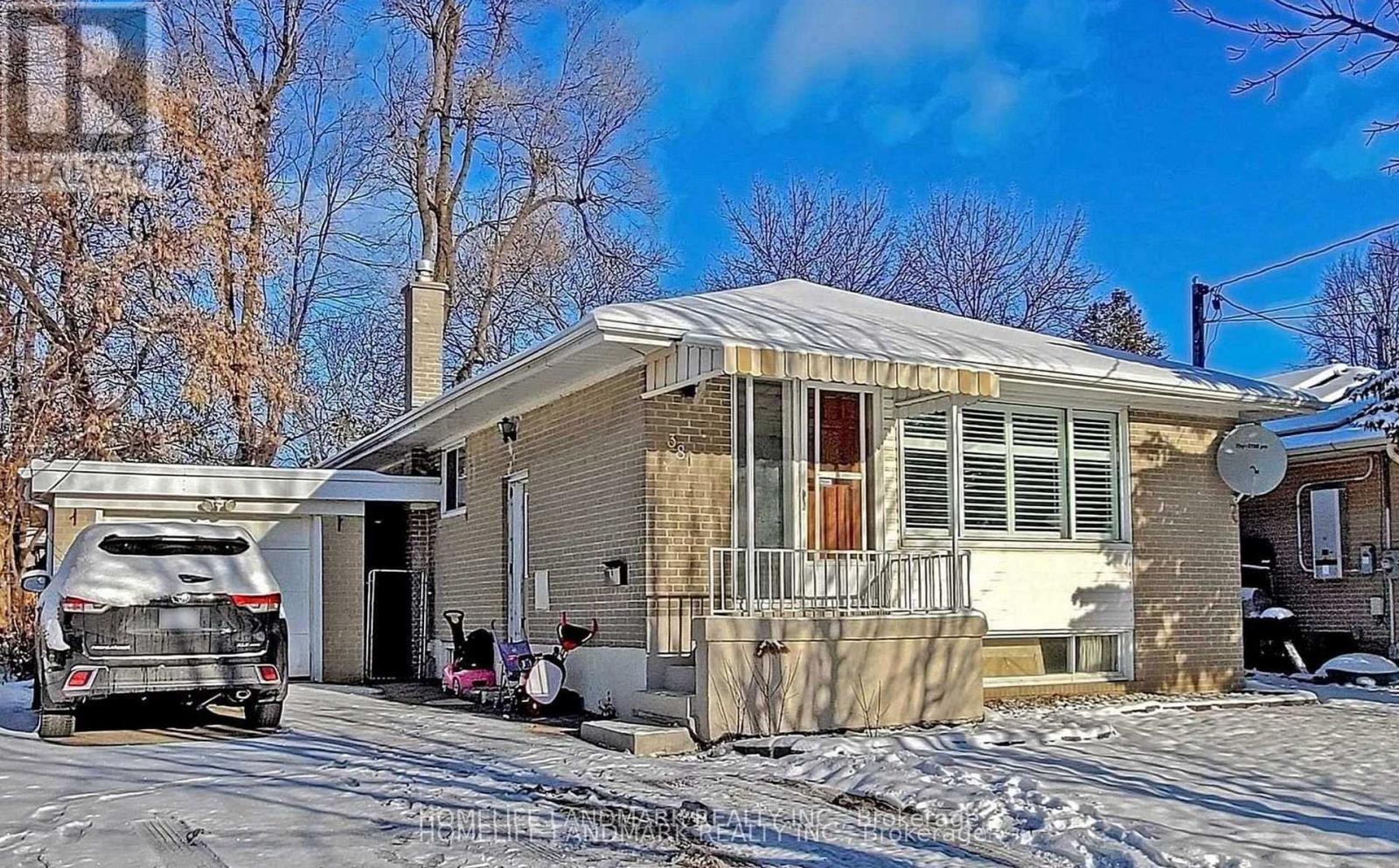 Detached at 381 OSIRIS DRIVE, Richmond Hill (Crosby)
