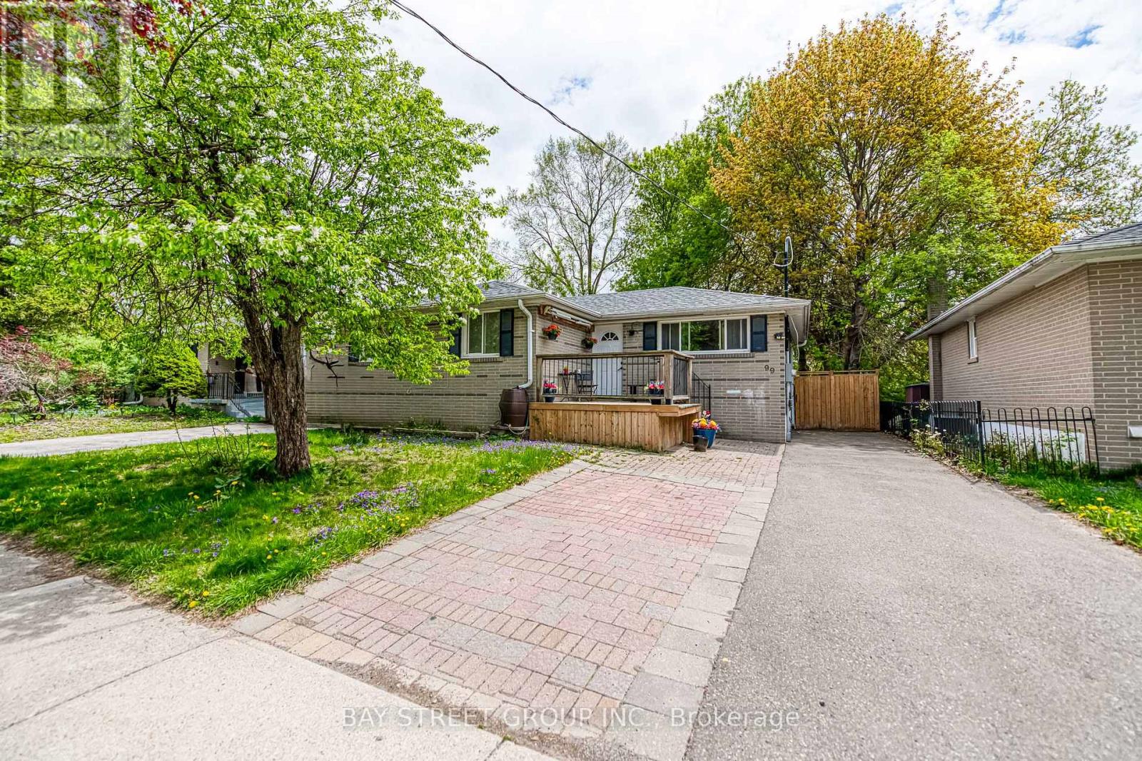 Detached at BSMT - 99 CHERRYWOOD DRIVE, Newmarket (Bristol-London)