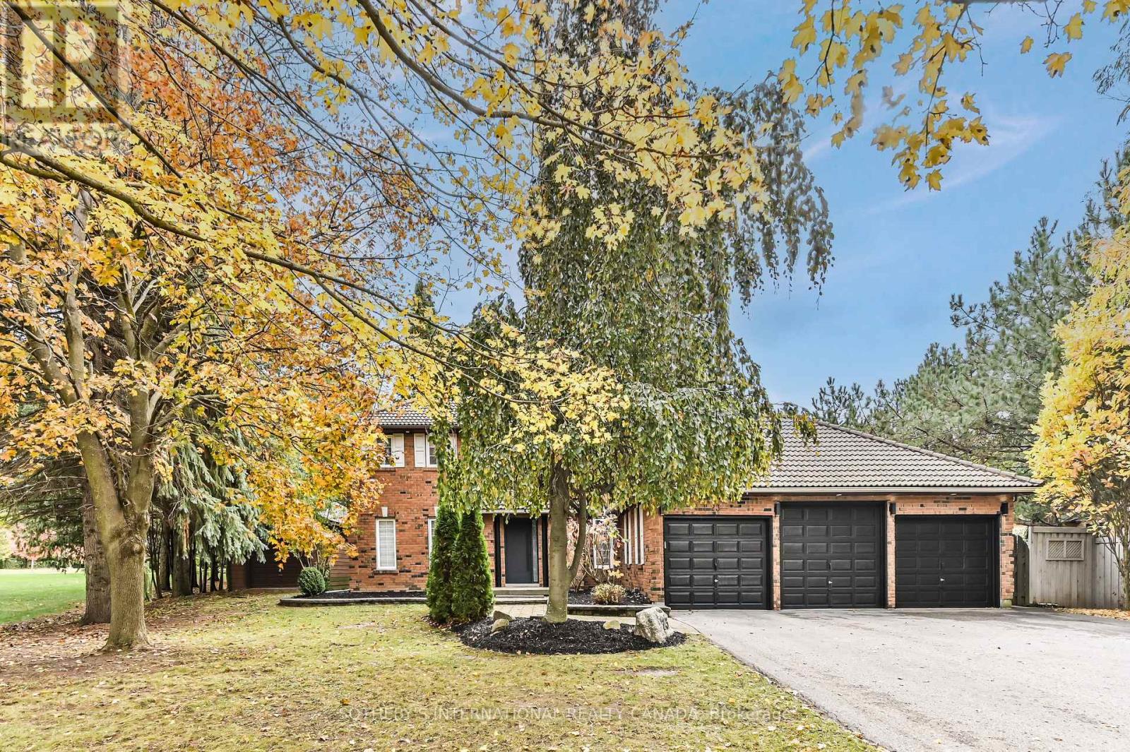 Detached at 23 HILL FARM ROAD, King (Nobleton)
