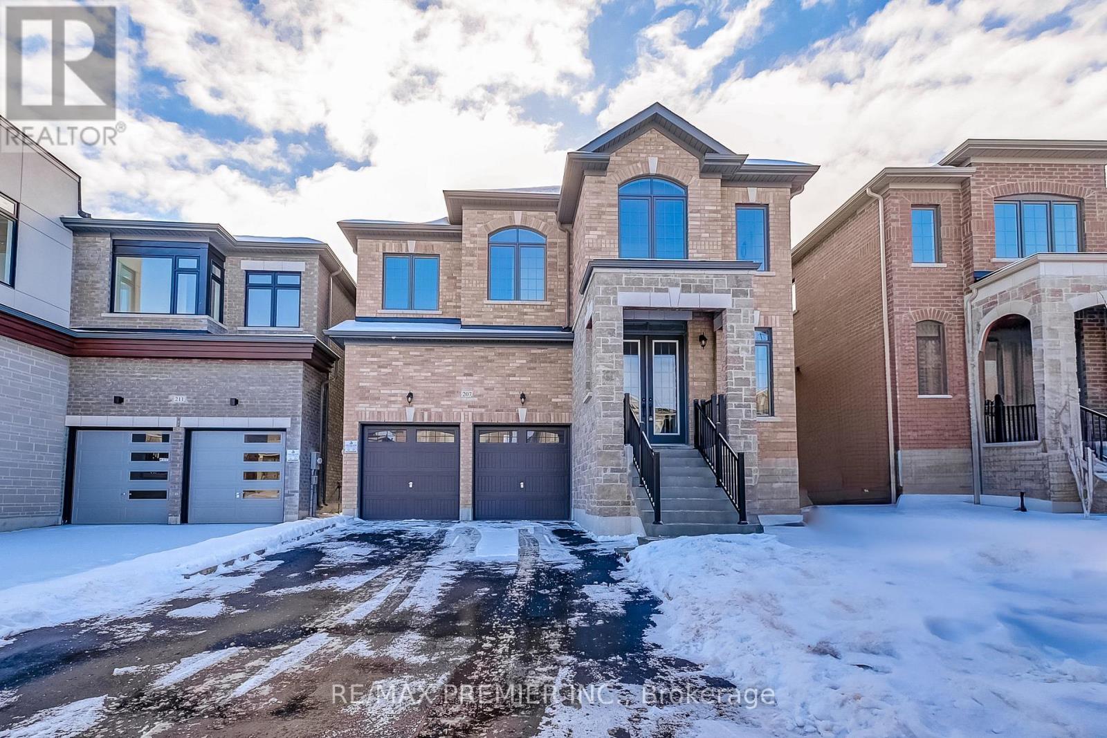 Detached at 207 FALLHARVEST WAY, Whitchurch-Stouffville (Stouffville)