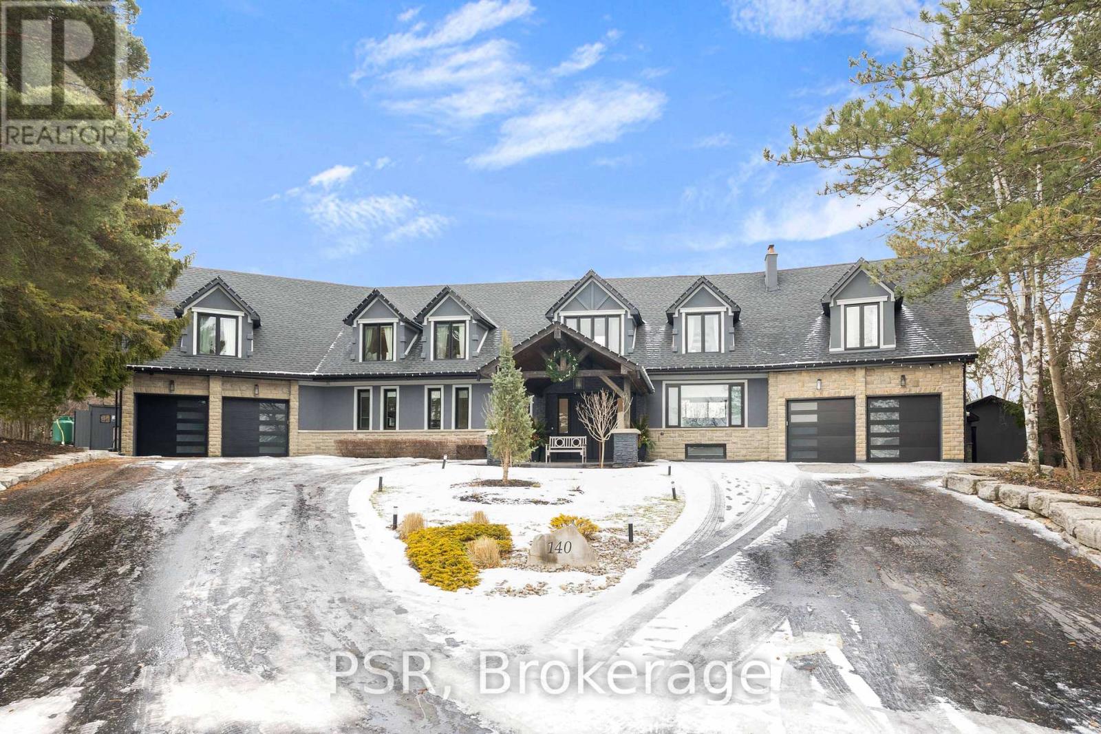 Detached at 140 RAVENDALE COURT, Vaughan (Kleinburg)