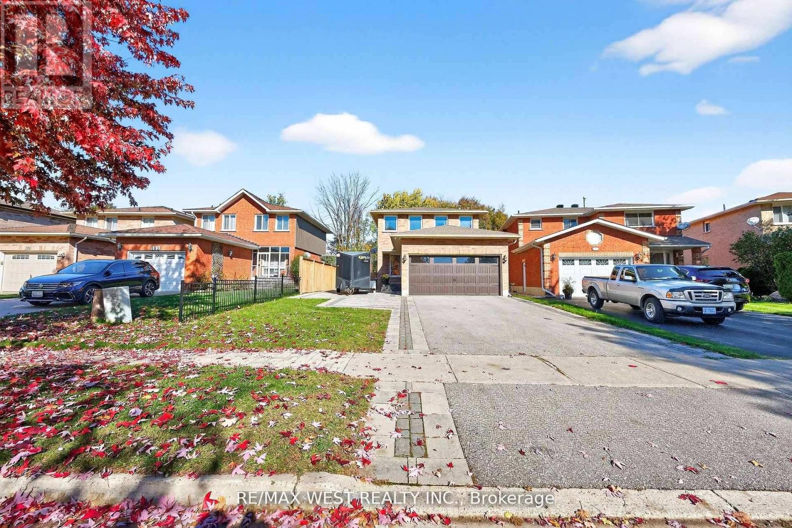Detached at 100 KERR BOULEVARD, New Tecumseth