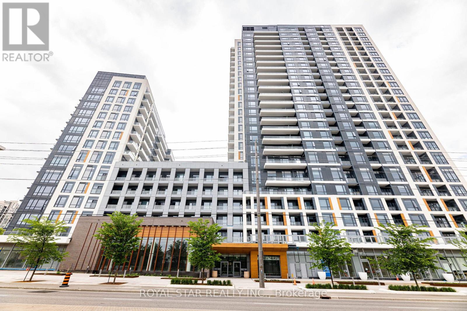 Apartment at 1502 - 7950 BATHURST STREET, Vaughan (Beverley Glen)