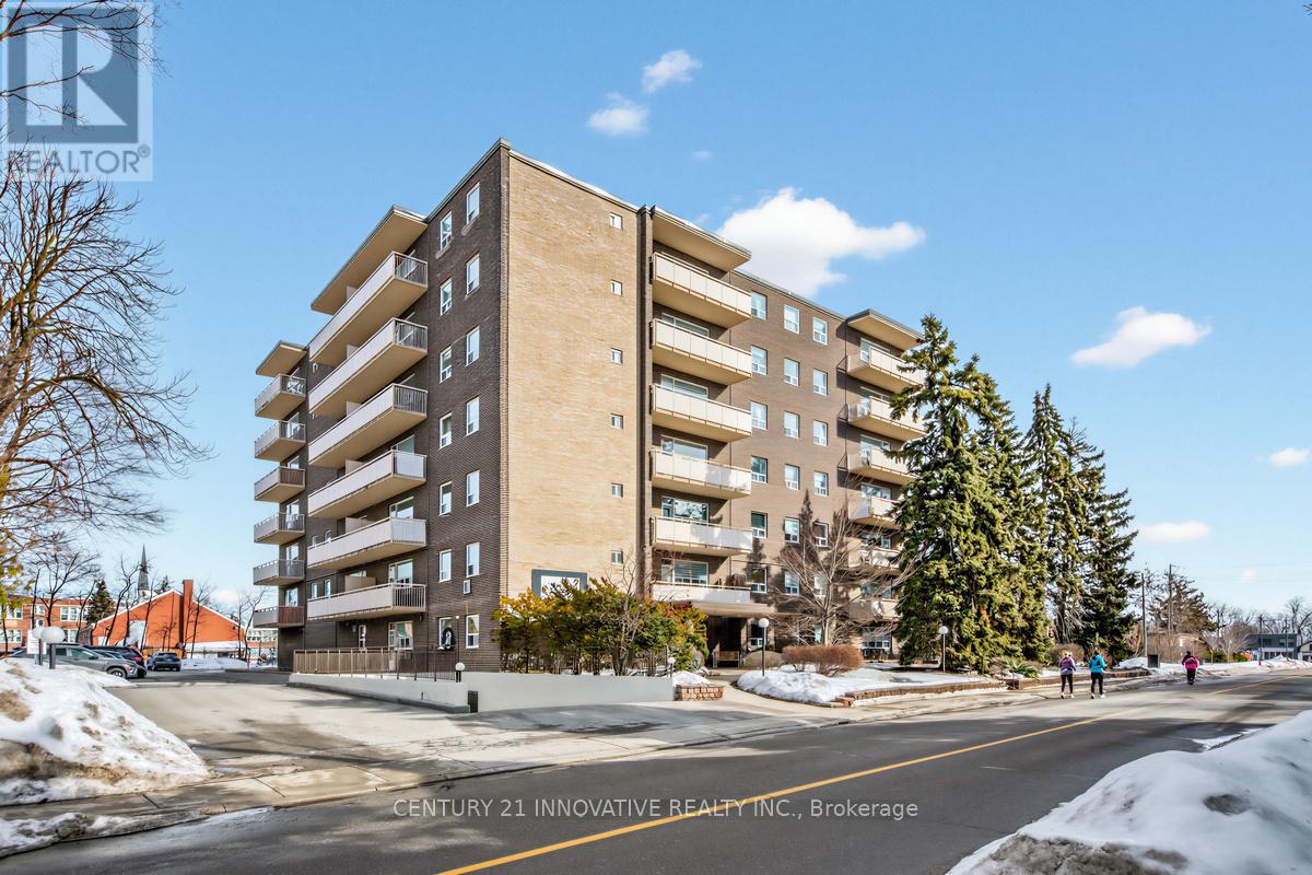 Apartment at 504 - 67 RICHMOND STREET, Richmond Hill (Mill Pond)